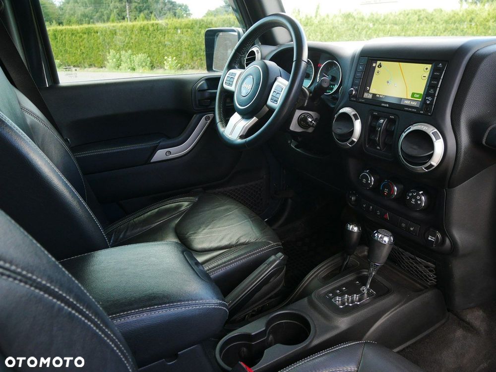 Jeep Wrangler 3.6 Unlim X - 23