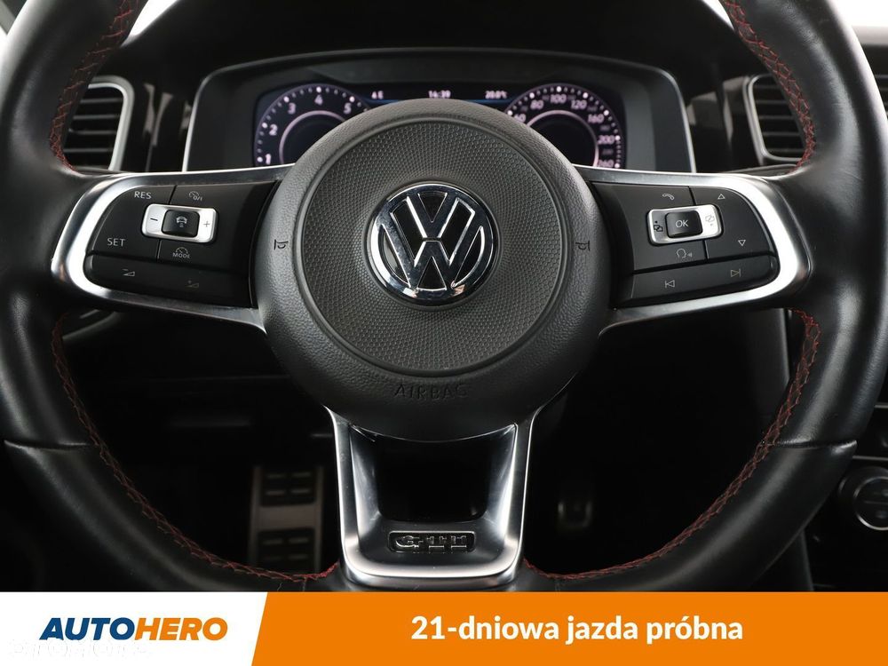 Volkswagen Golf - 19