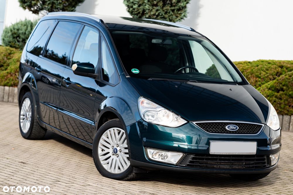 Ford Galaxy 2.0 Ambiente - 1