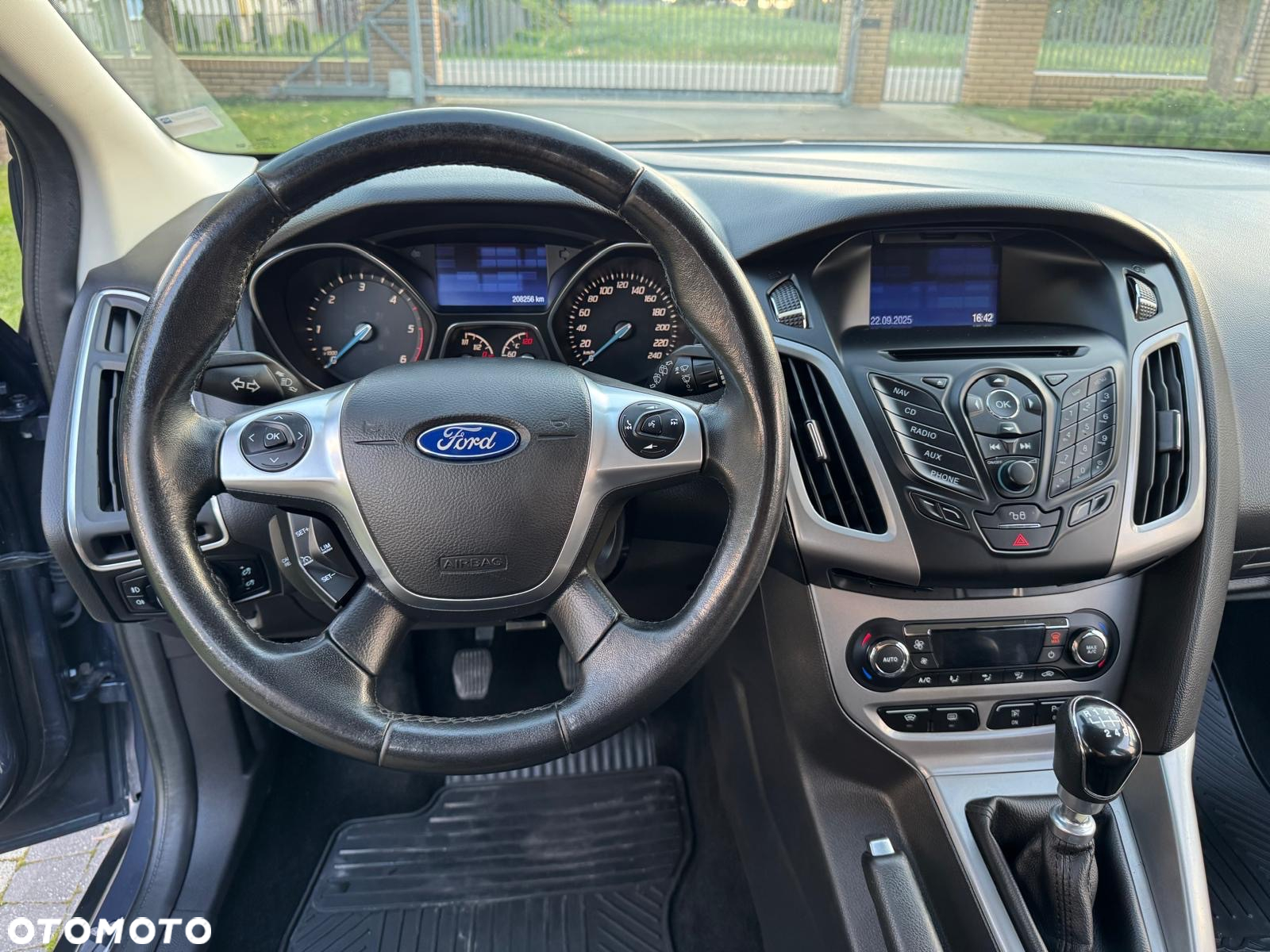 Ford Focus 1.6 TDCi DPF Champions Edition - 12