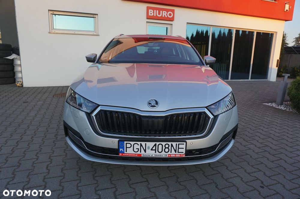 Skoda Octavia 2.0 TDI DSG Exclusive Plus - 39