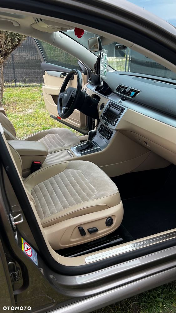 Volkswagen Passat - 22