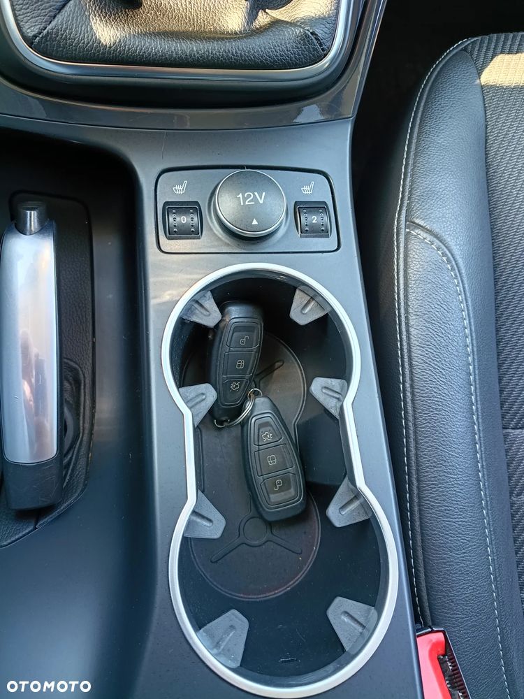 Ford Kuga 2.0 TDCi 4x4 Titanium - 17