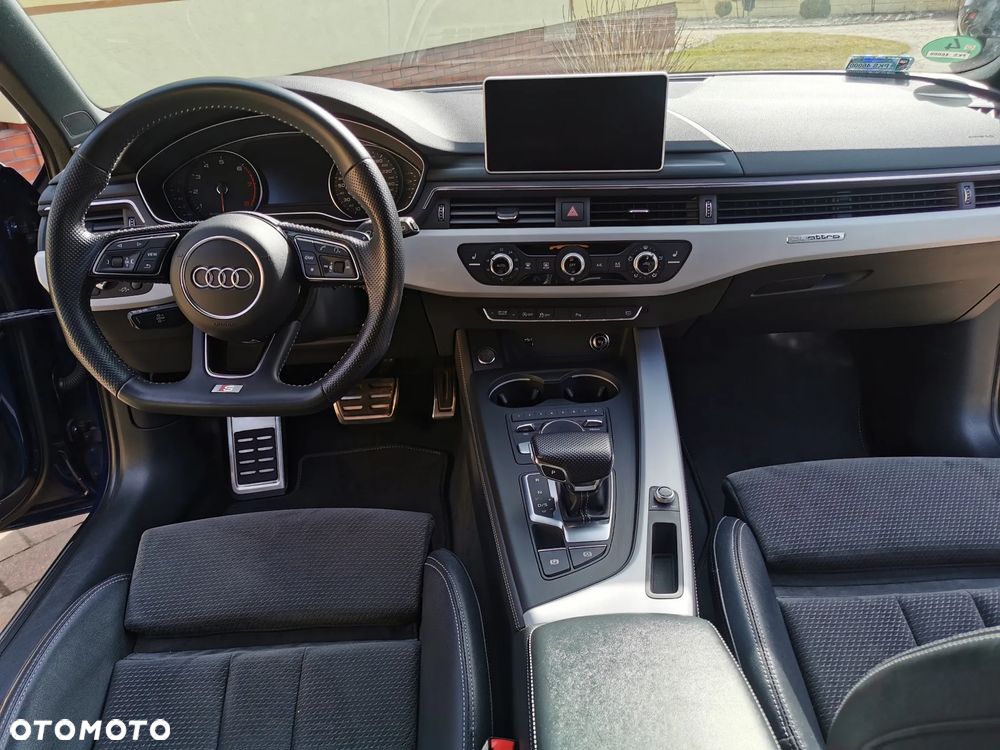 Audi A4 Avant 2.0 TFSI Quattro Sport S tronic - 33