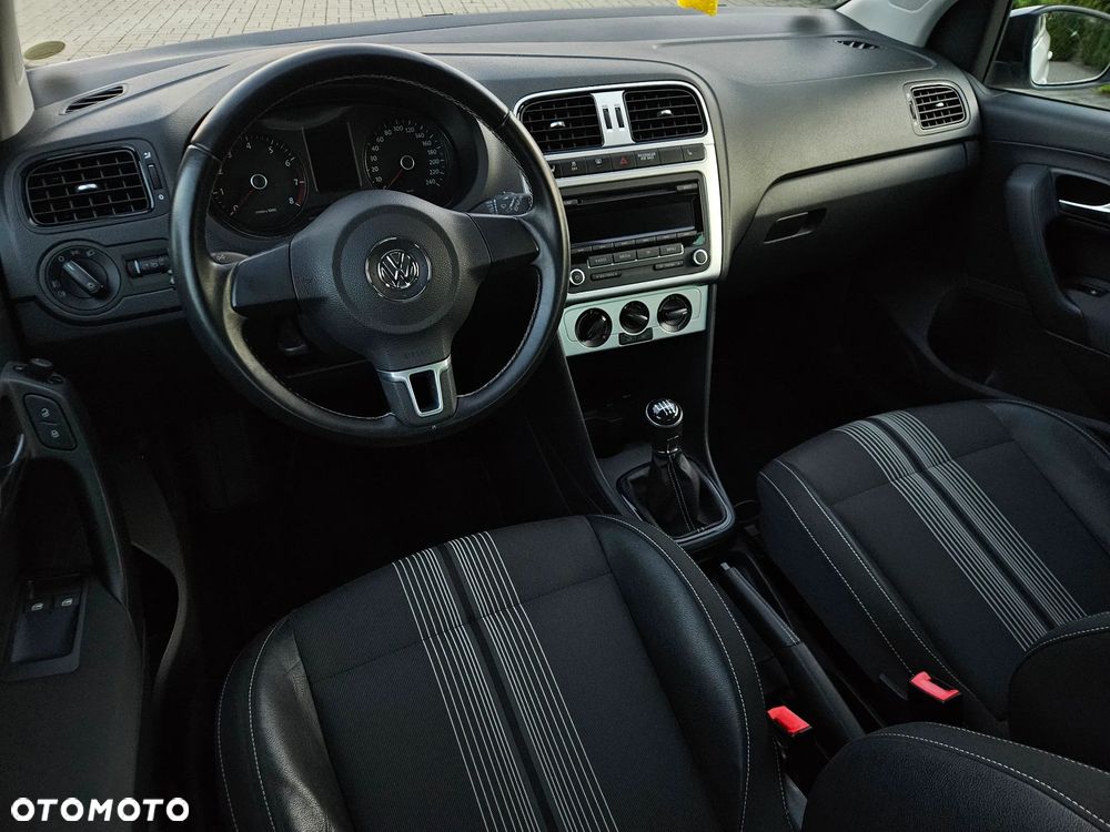 Volkswagen Polo 1.2 TSI MATCH - 20