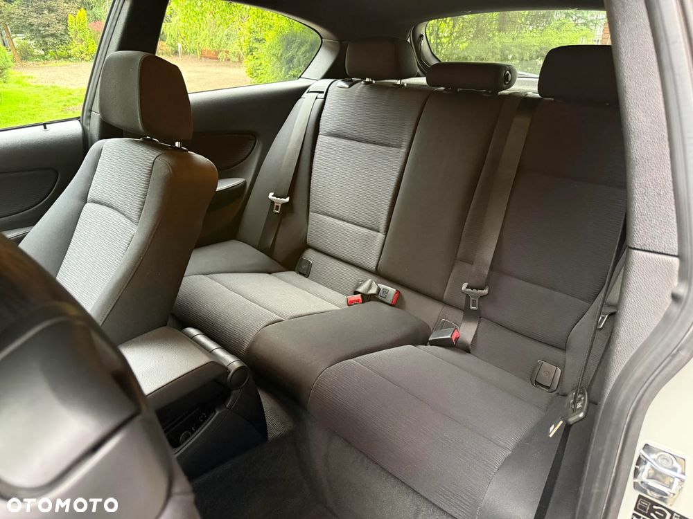 BMW Seria 1 - 12