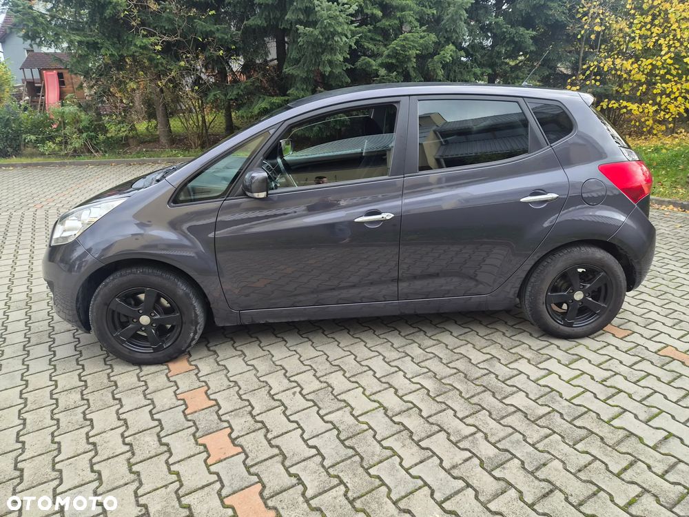 Kia Venga 1.6 CVVT Platinum Edition - 8