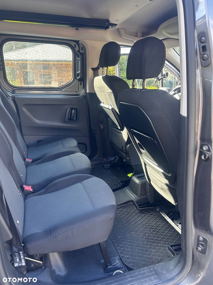 Toyota Proace City 1.2 D-4T Long 2,3t Active (bryg.) - 11