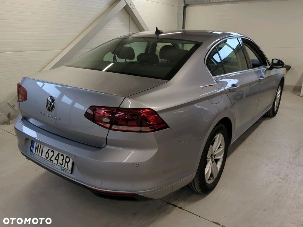 Volkswagen Passat 2.0 TDI Business DSG - 4
