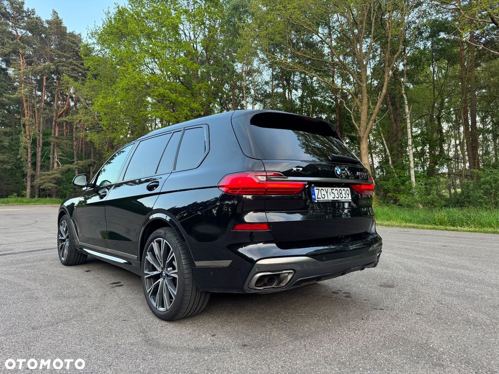 BMW X7 - 7