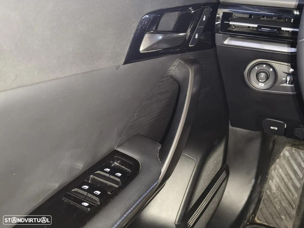 MG MG4 64 kWh Luxury - 33