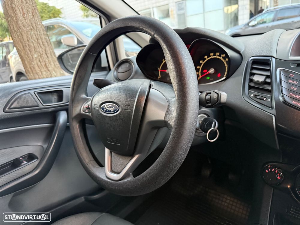 Ford Fiesta 1.4 TDCI Ambiente - 15