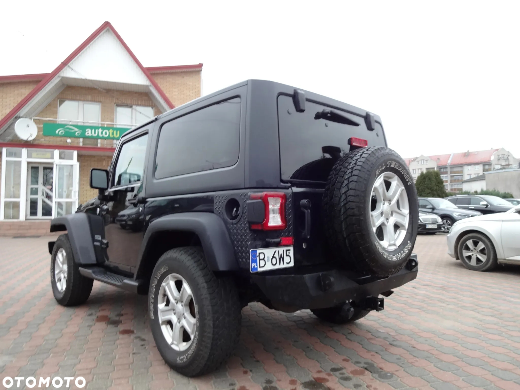 Jeep Wrangler - 4