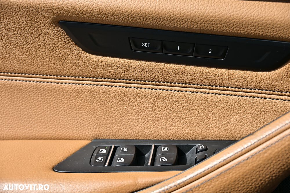 BMW Seria 5 530i xDrive Aut. - 27