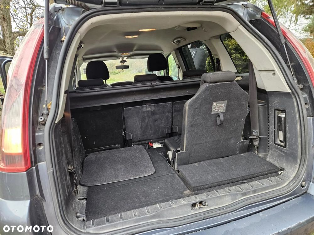 Citroën C4 Picasso 1.6 HDi SX - 8