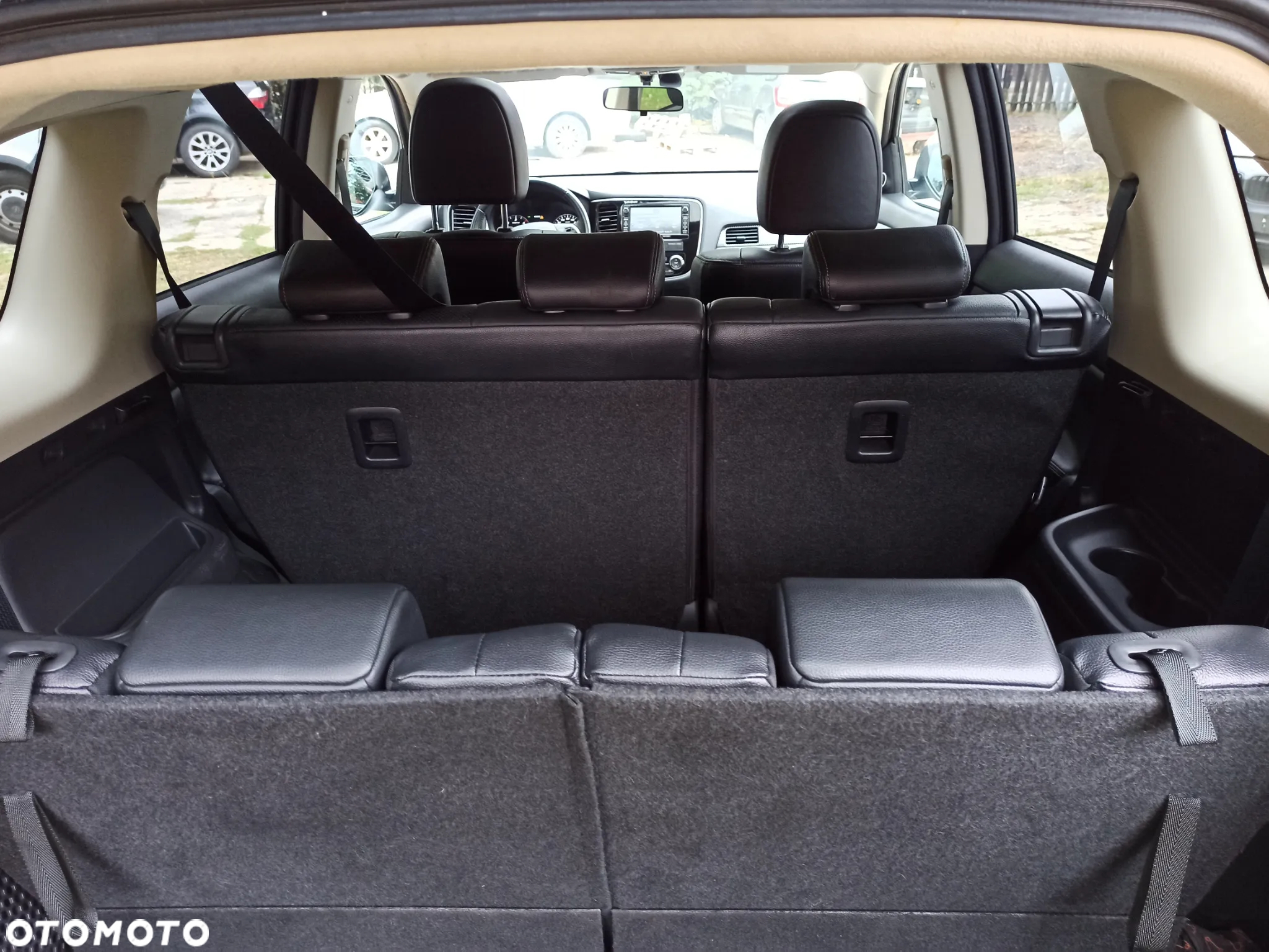 Mitsubishi Outlander 2.2 DID Intense + 4WD - 9