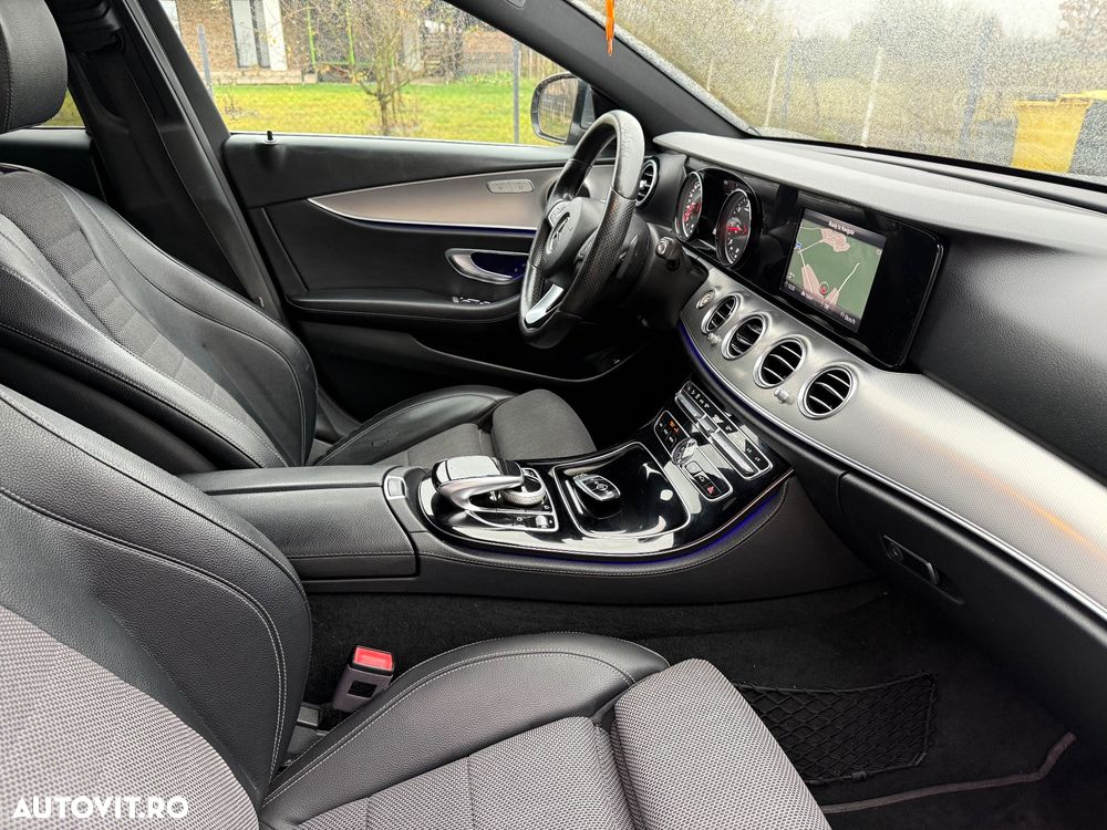Mercedes-Benz E 220 d 4Matic T 9G-TRONIC - 11
