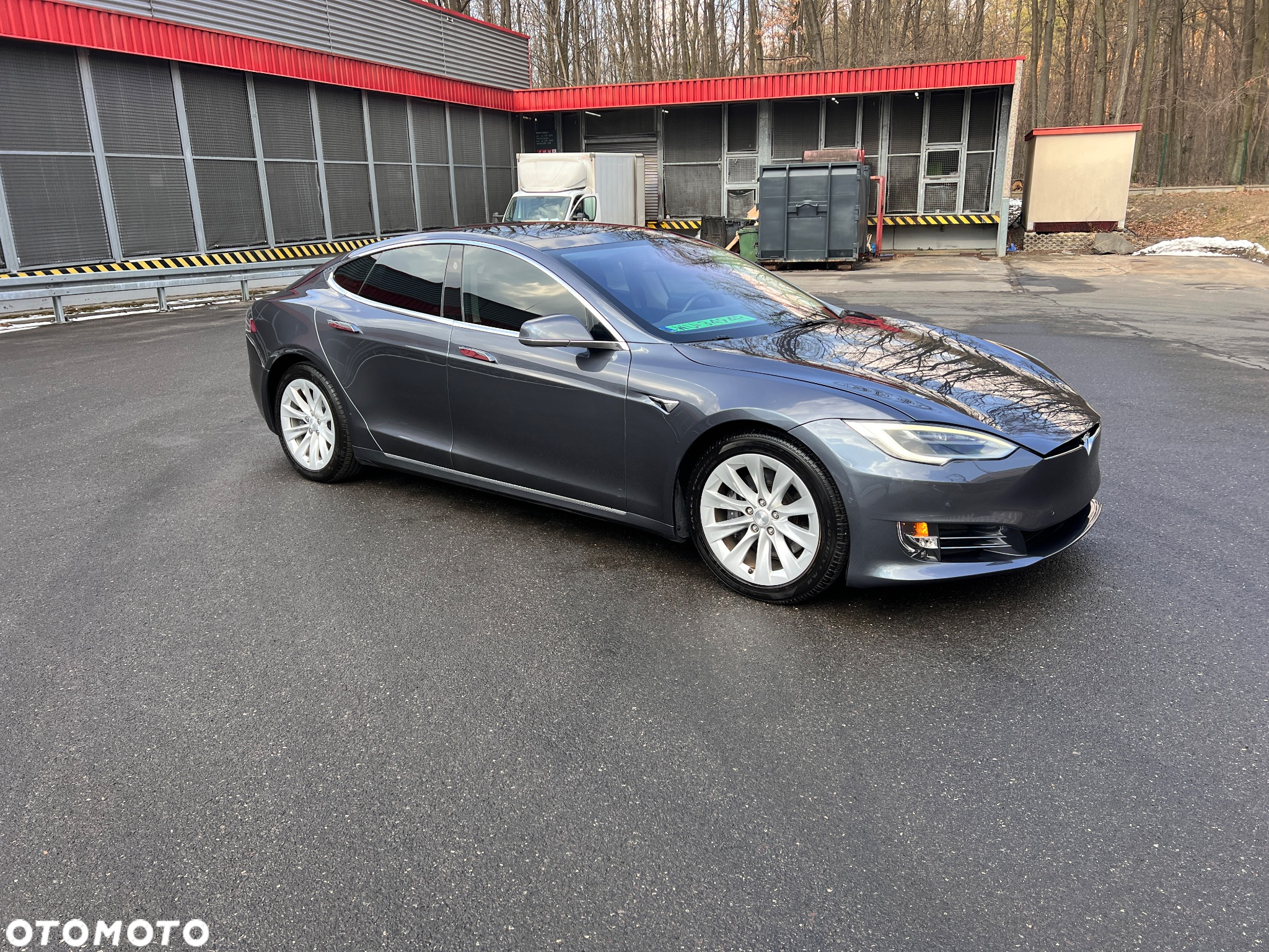 Tesla Model S 75 D - 18