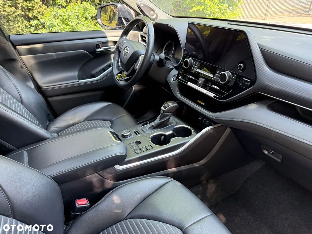 Toyota Highlander - 10