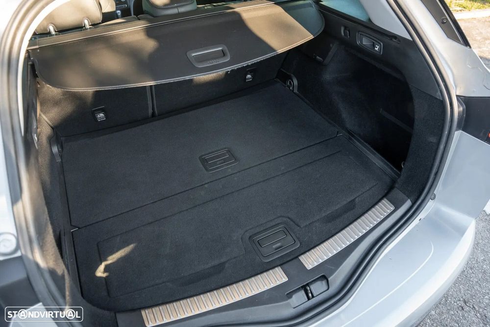 Renault Mégane Sport Tourer 1.6 dCi GT EDC - 22