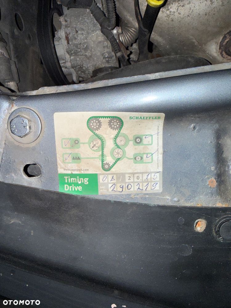 Opel Astra 1.6 Sport - 14