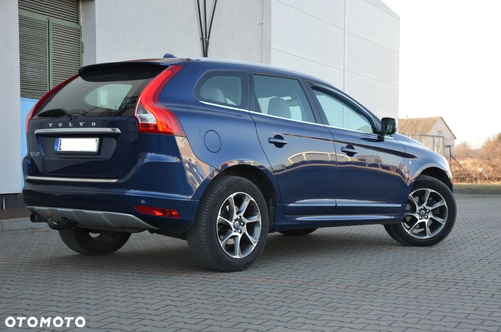 Volvo XC 60 D3 Drive-E Ocean Race - 4