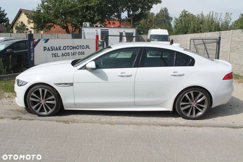 Jaguar XE 20d R-Sport - 8