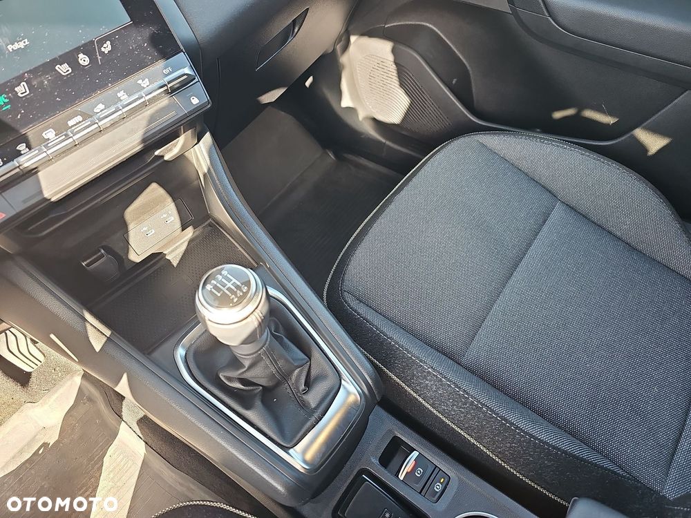 Renault Captur 1.0 TCe Techno - 16