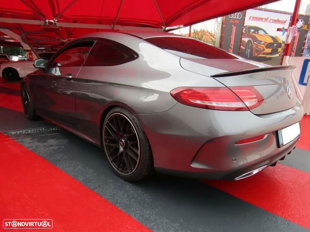 Mercedes-Benz C 220 d AMG Line - 24
