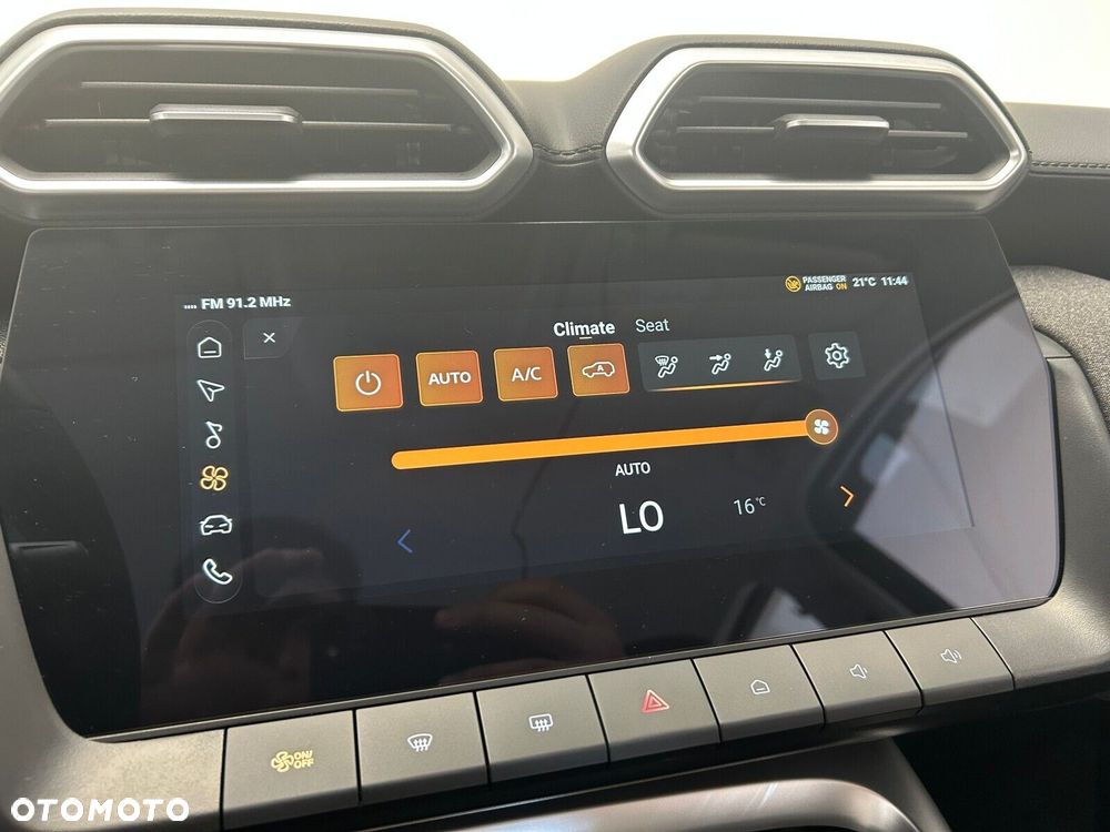 MG ZS Hybrid+ - 20