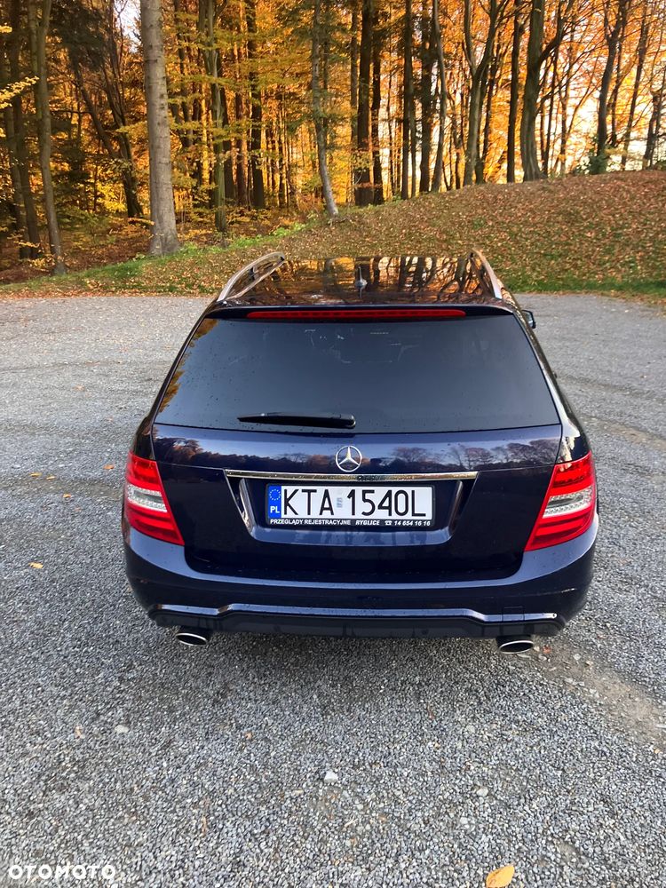 Mercedes-Benz Klasa C 350 T (BlueEFFICIENCY) 7G-TRONIC Avantgarde - 4