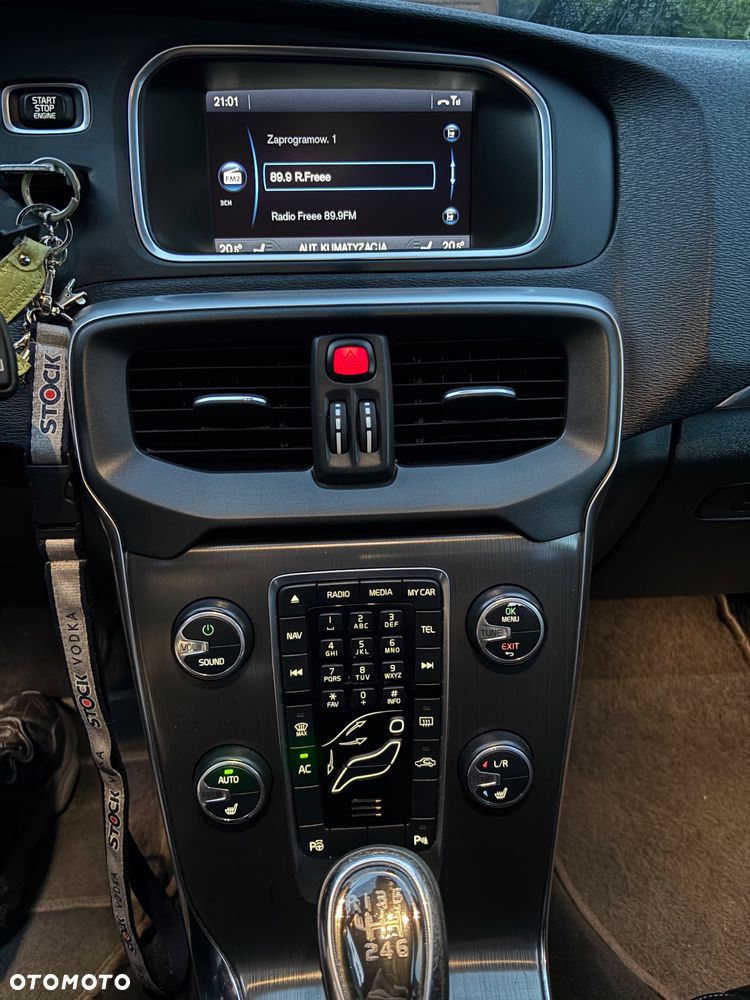 Volvo V40 D2 Summum - 21