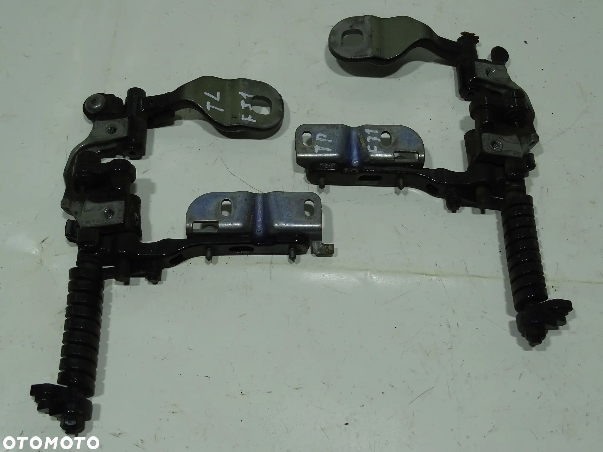 ZAWIASZ SZYBY KLAPY BAGAŻNIKA LEWY PRAWY 475 BLACKSAPPHIRE BMW F31 F-VAT - 1
