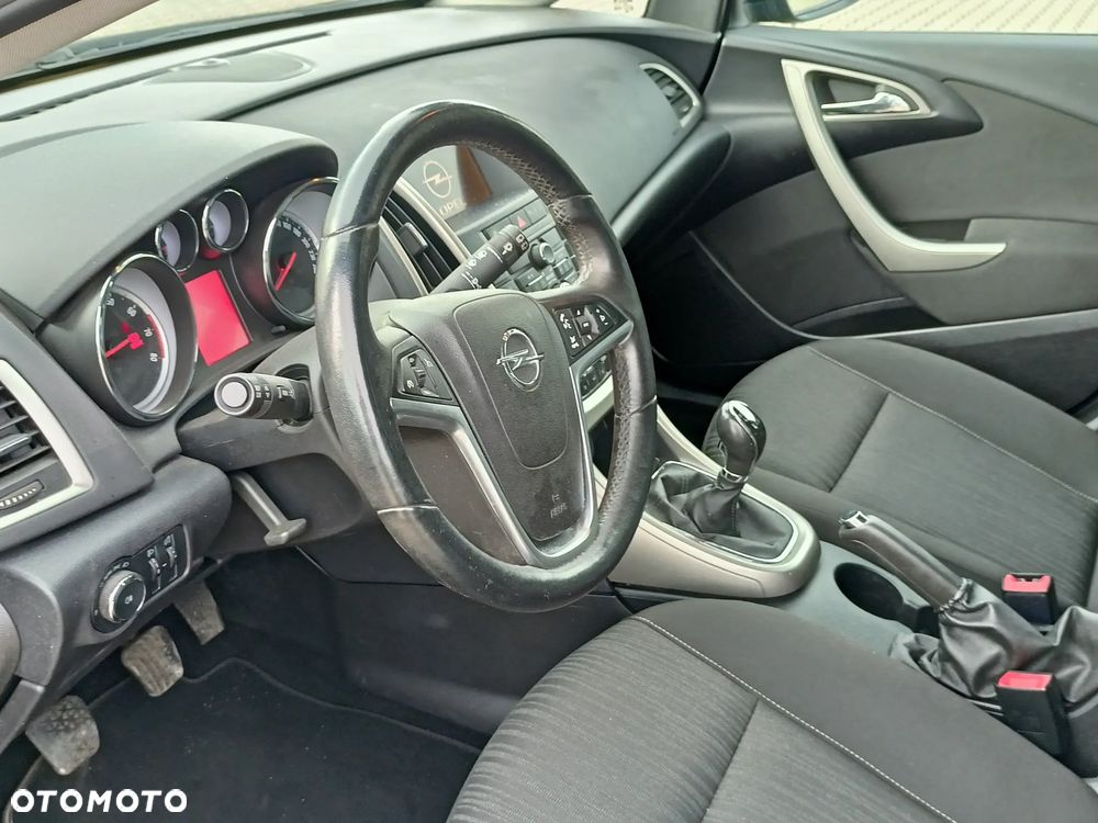 Opel Astra 1.4 Turbo Innovation - 12