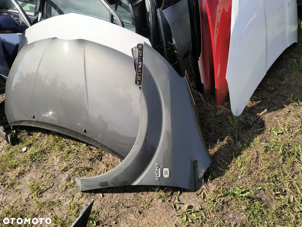 zderzak przedni przód grill TOYOTA COROLLA VERSO 04-08 - 5