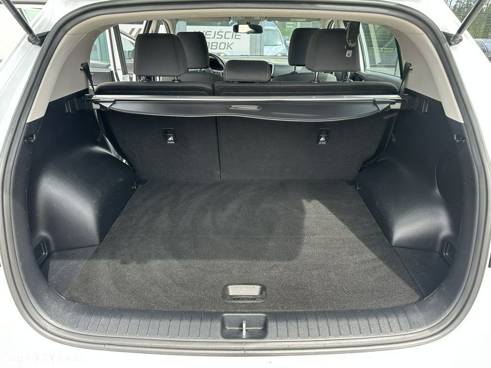 Kia Sportage 1.6 GDI L 2WD - 29
