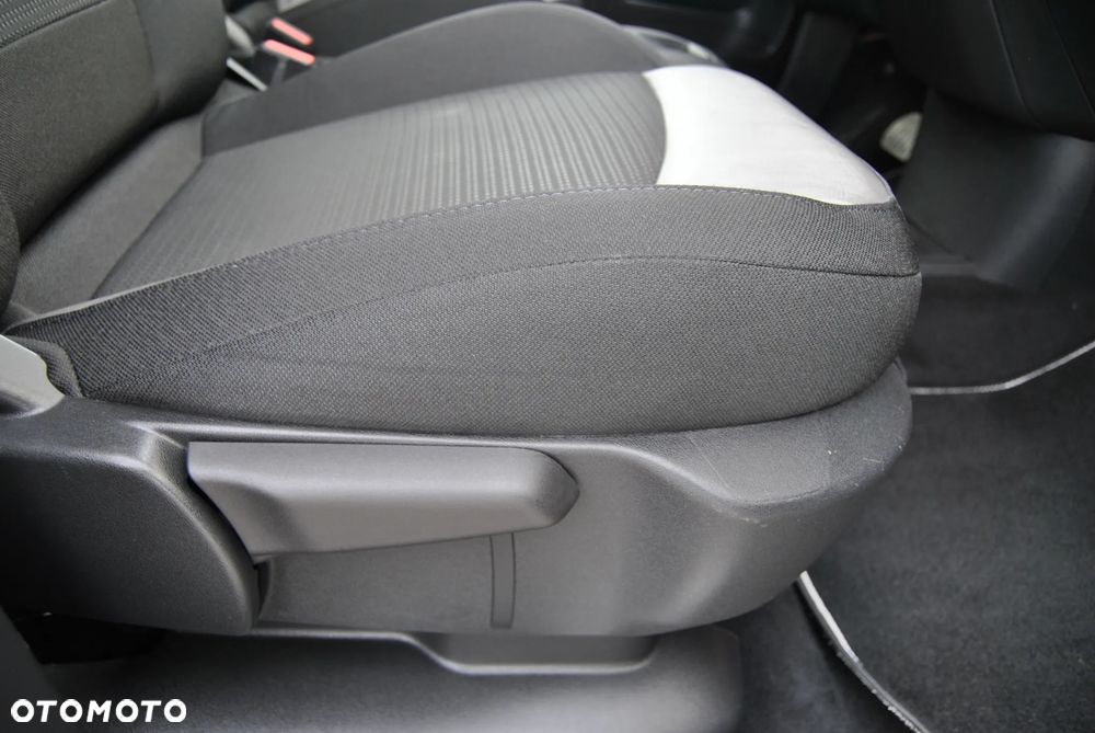 Citroën C4 SpaceTourer BlueHDi 160 Stop&Start EAT8 SHINE - 27