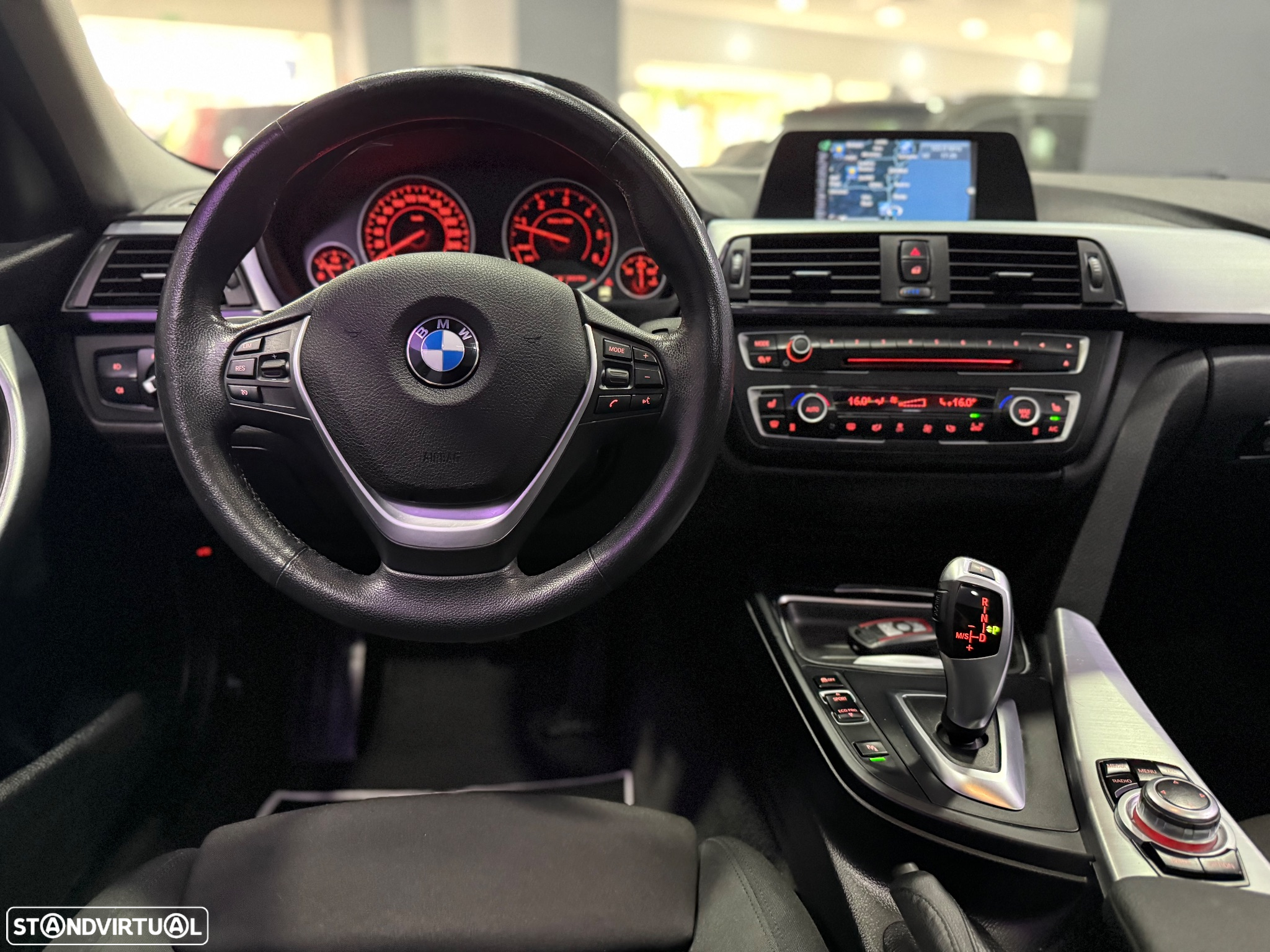 BMW 318 d Touring Aut. Sport Line - 22