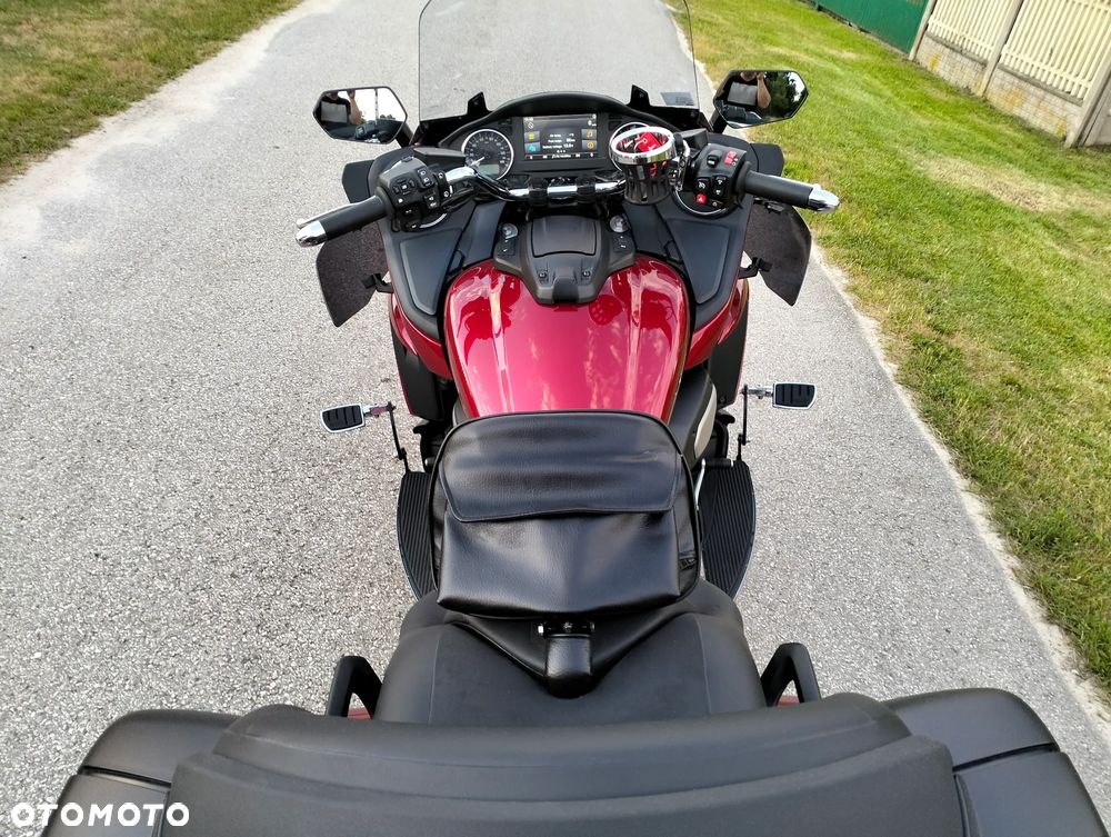 Yamaha Venture - 17