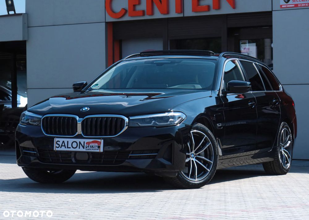BMW Seria 5 530e sport - 40