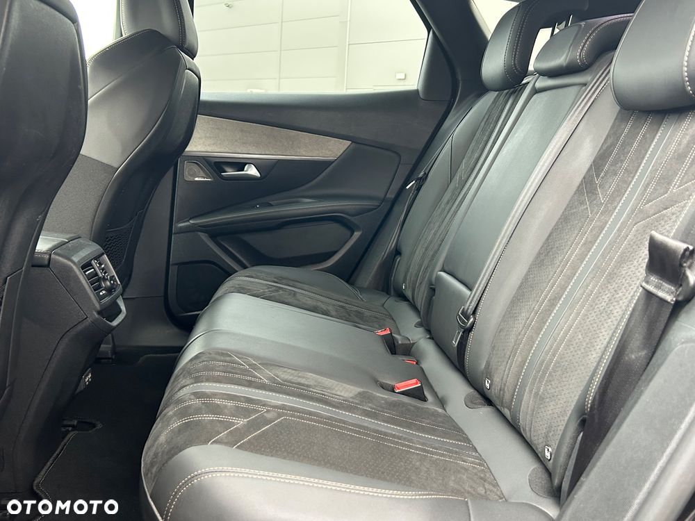 Peugeot 3008 1.5 BlueHDi GT Pack S&S EAT8 - 17
