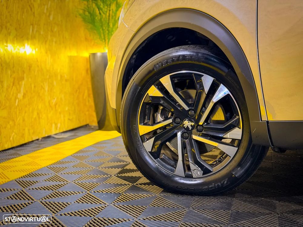 Peugeot e-2008 54 kWh Allure - 44