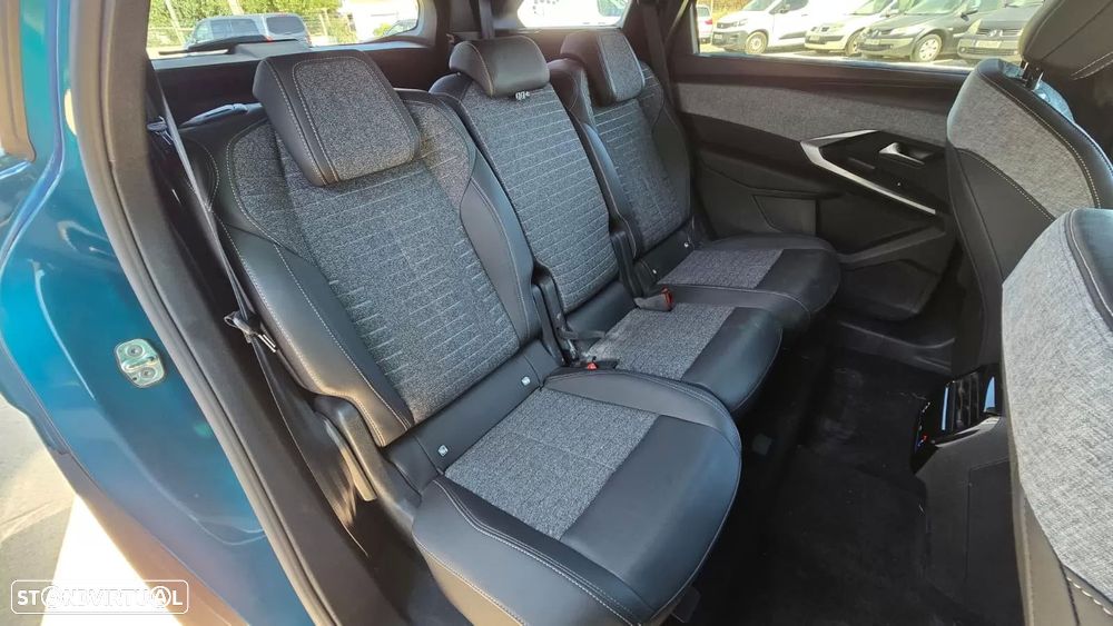 Peugeot 5008 Hybrid 136 e-DSC6 Allure - 17