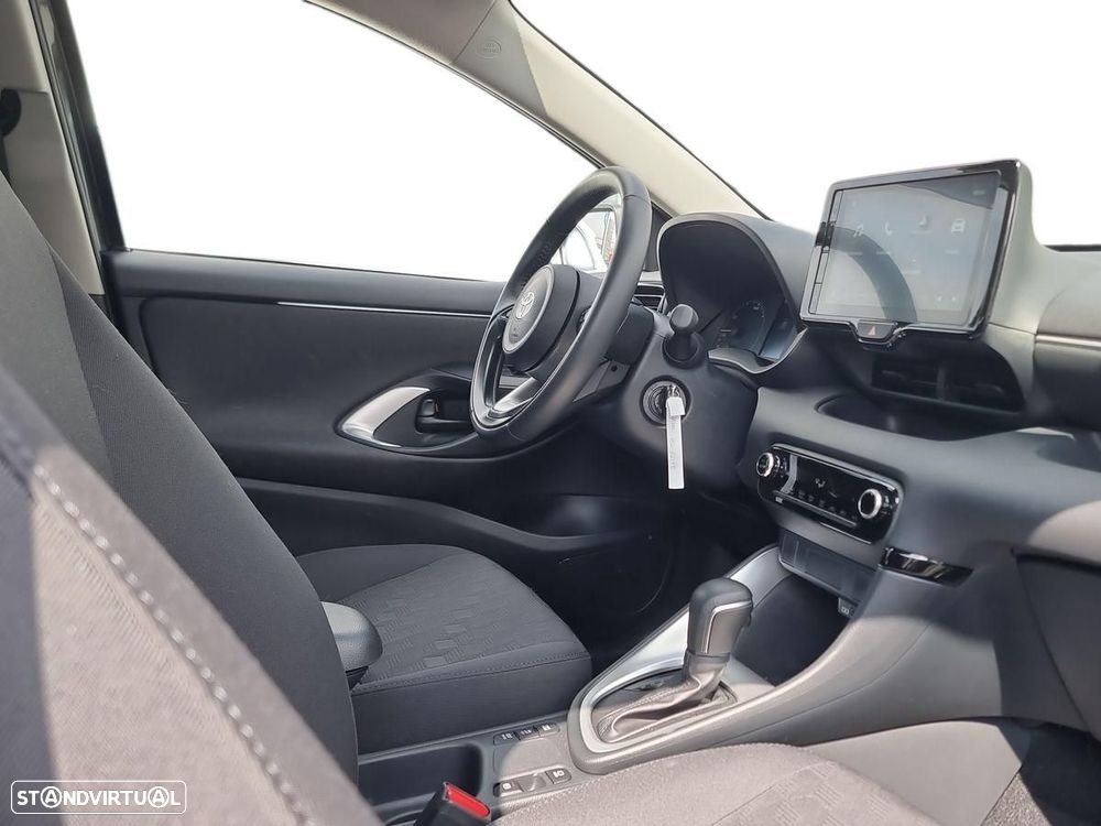 Toyota Yaris - 7