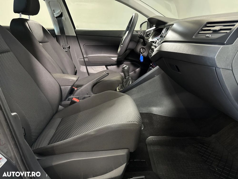 Volkswagen Polo - 12