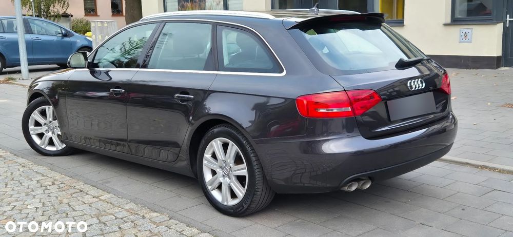 Audi A4 Avant - 26