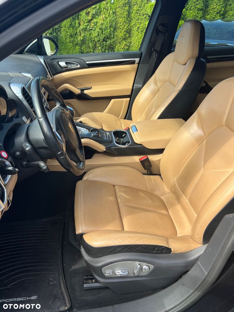 Porsche Cayenne Diesel Platinum Edition - 6