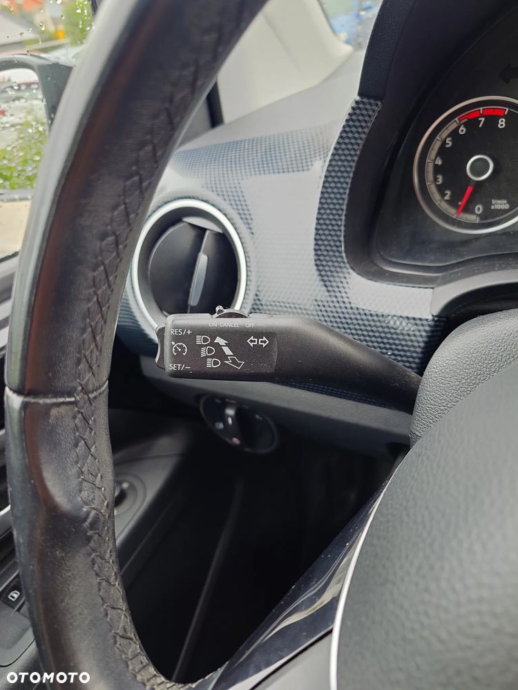 Volkswagen up! - 15