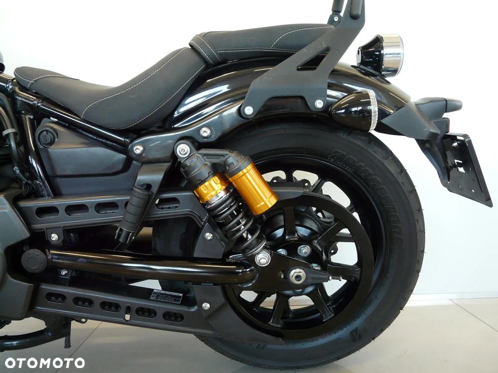 Yamaha XVS - 8
