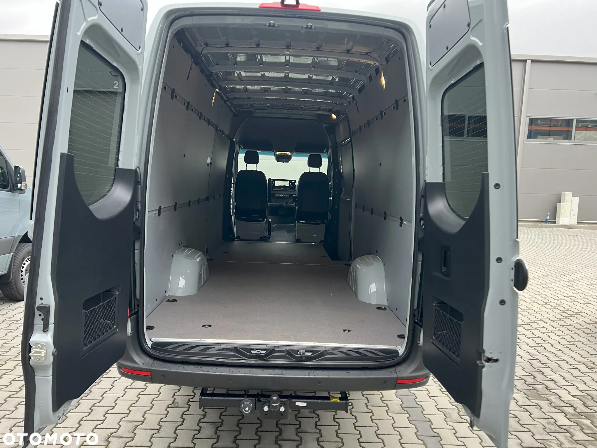 Mercedes-Benz SPRINTER 4X4 AWD - 12